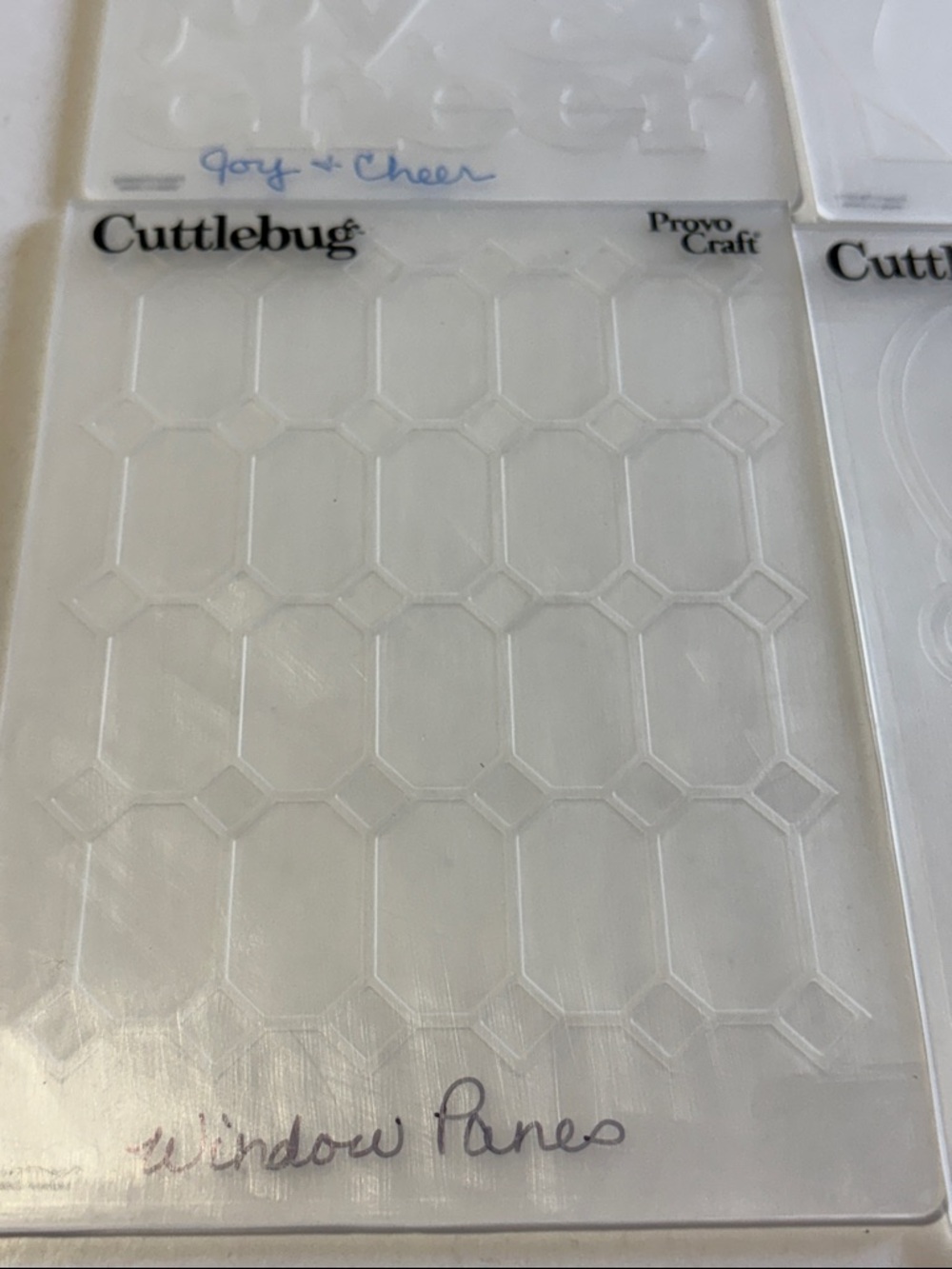 Cuttlebug Embossing Folders - Clear Set - Picture 7 of 16